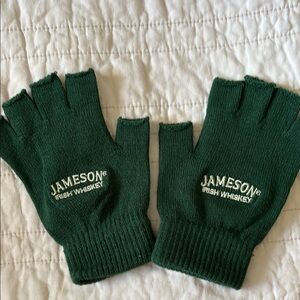 Jameson Green Fingerless Gloves